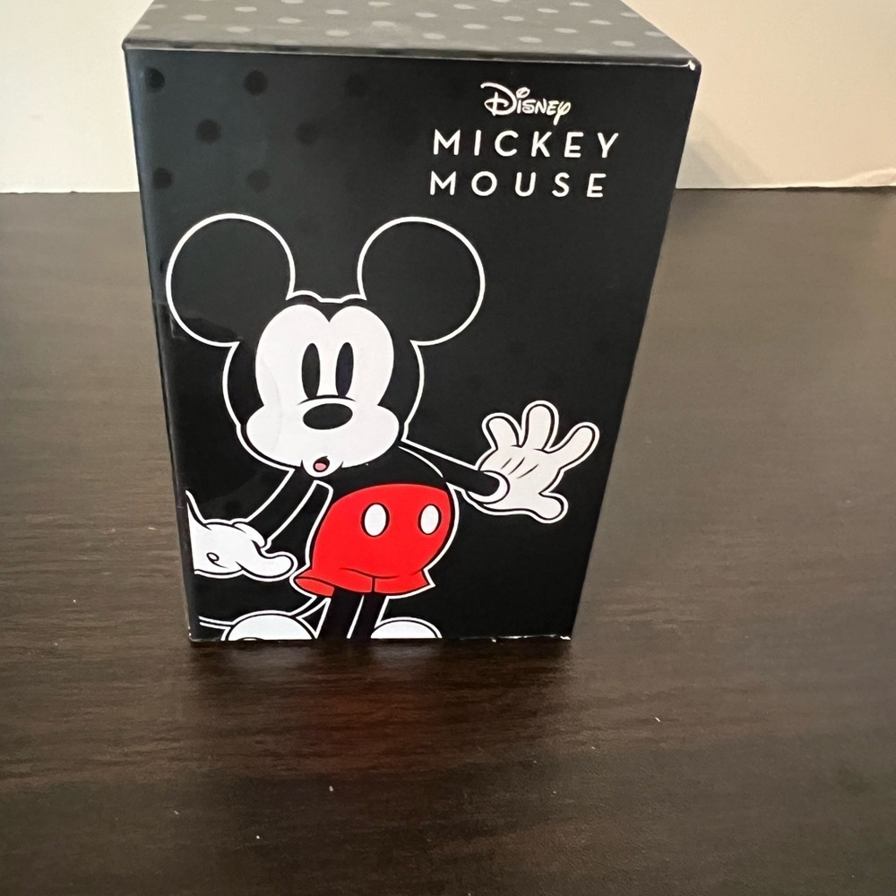 Disney Mickey and Minnie Mouse Sugar Scrub Duo - Picture 5 of 6